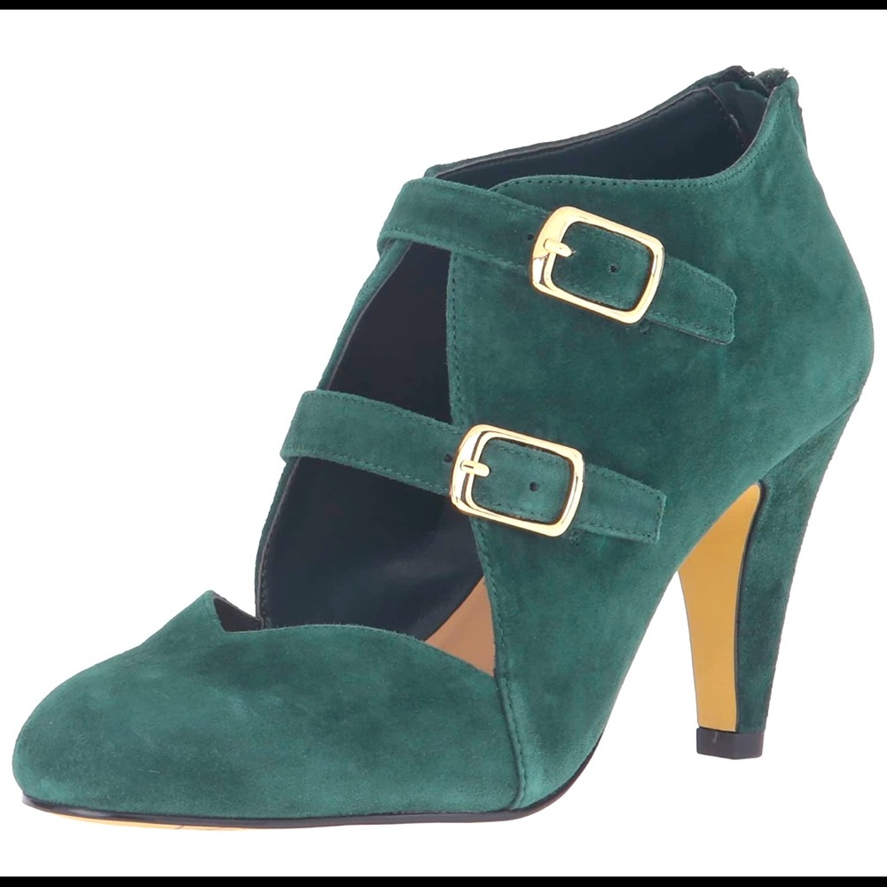 BRAND NEW Gorgeous and fun emerald colored heels!